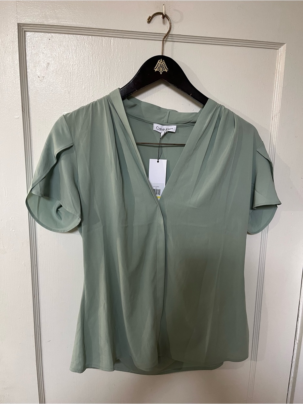 NWT Calvin Klein Sage Green V-Neck Tulip Sleeve Blouse Top M